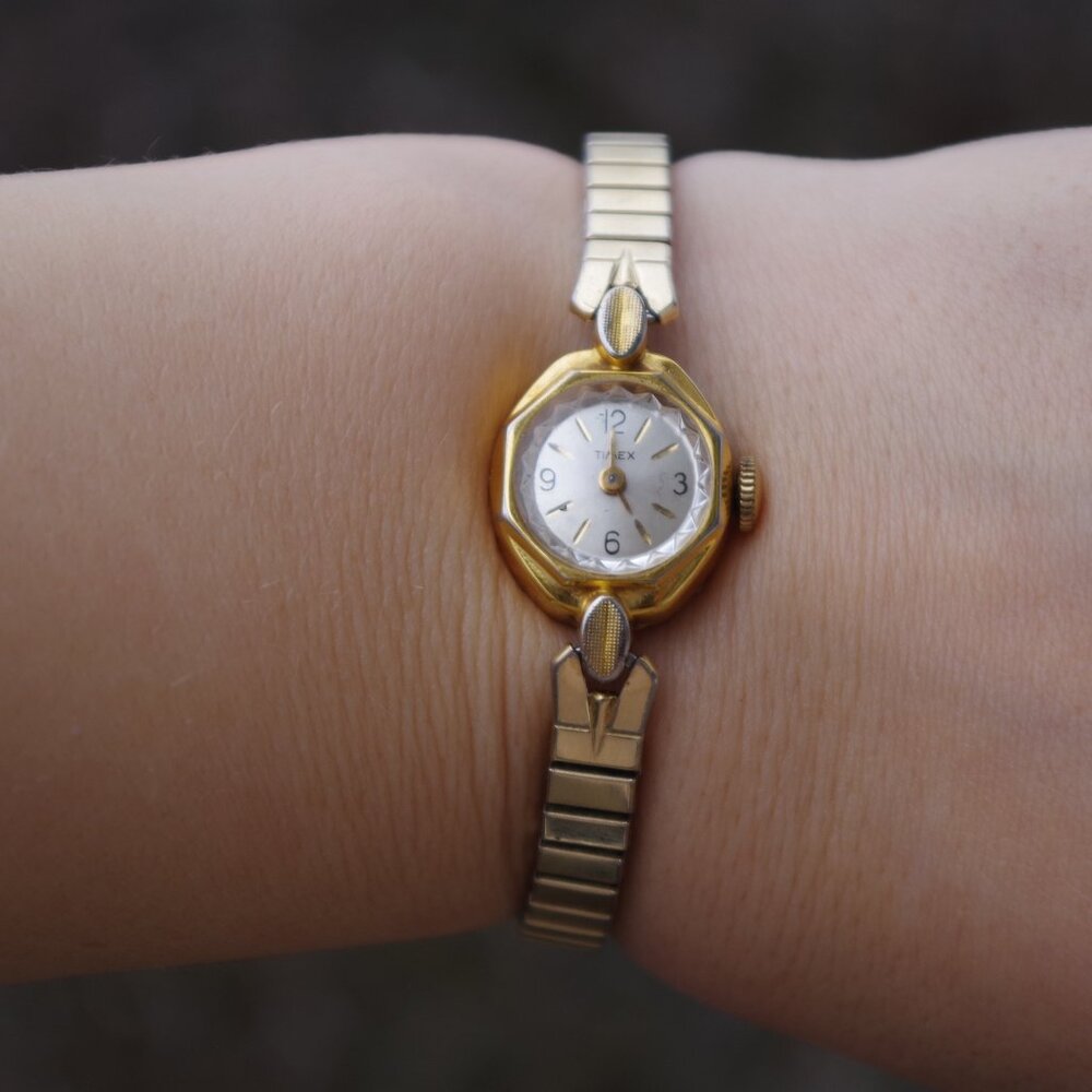 Non Working Vintage Collectors Ladies Watch